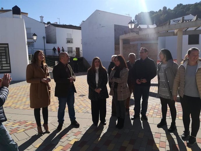 Irene García visita obras de Diputación en El Gastor