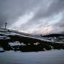 Estación de esquí Valgrande-Pajares sin nieve.