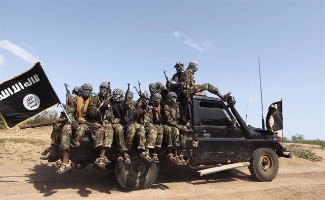 Milicianos del movimiento armado islamista somalí Al Shabaab