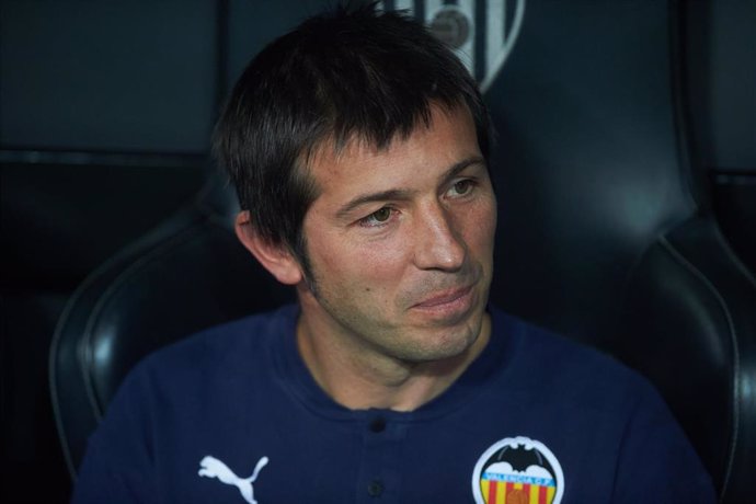 Albert Celades, entrenador del Valencia