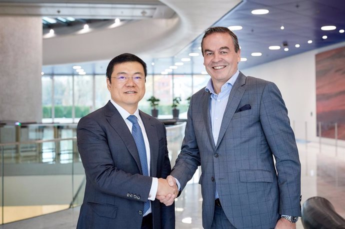 Acuerdo entre BMW y Ganfeng Lithium