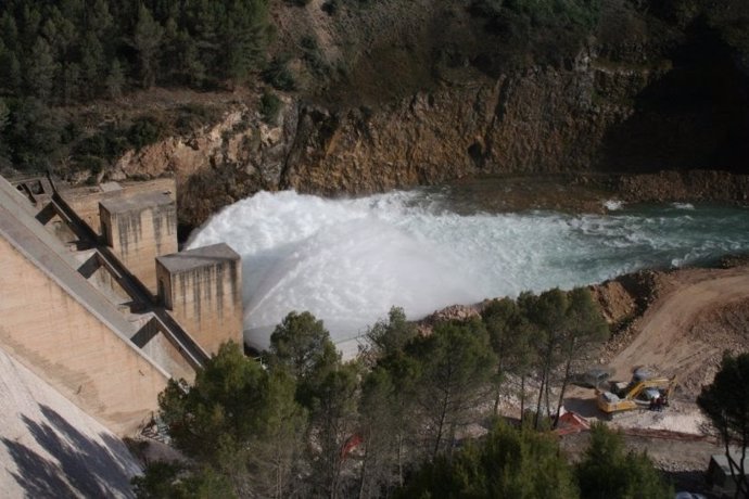 Embalse de la CHJ