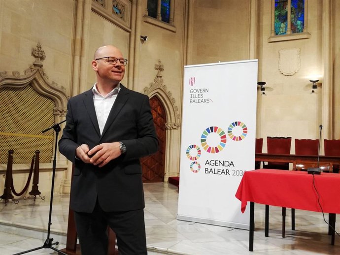 El catedrtic d'Economia Aplicada de la UIB Antoni Riera.