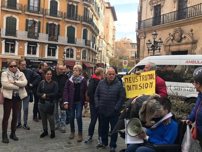 Manifestació de Stop Desnonaments en contra de la detenció del seu portaveu