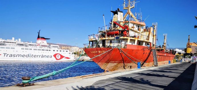 El narcobuque 'Lady Boss', amarrado en el puerto de Almería desde hace dos años
