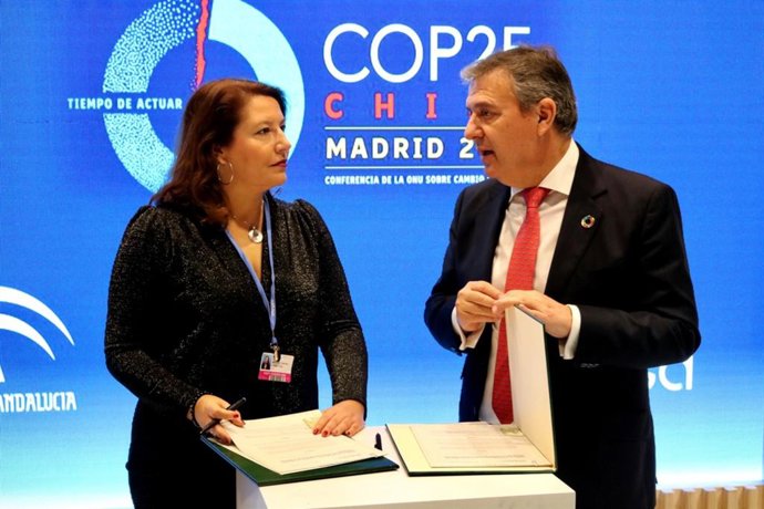 COP25.- Junta y Endesa firman un convenio para la protección de aves mediante la