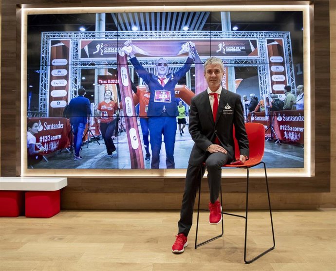 El atleta Martín Fiz en la presentación de la Cursa de les Empreses en Barcelona