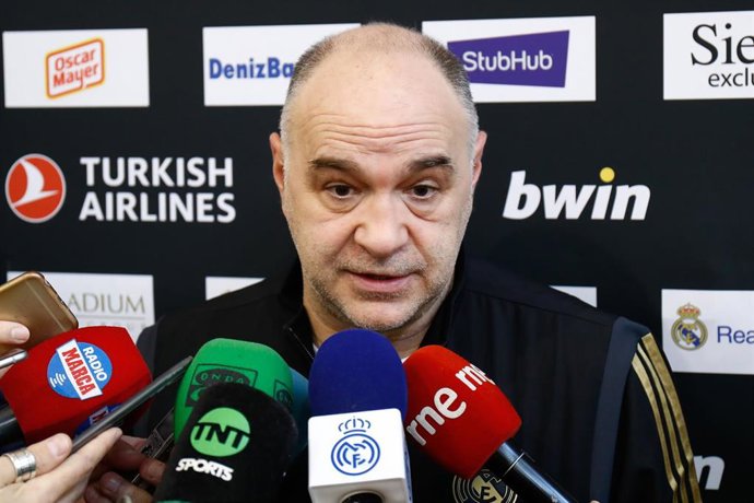 Pablo Laso atiende a los medios 