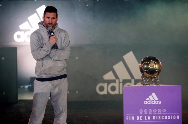 Messi presenta sus nuevas botas