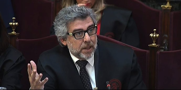 L'advocat defensor de Jordi Turull, Josep Rull i Jordi Sánchez, Jordi Pina, durant la seva intervenció en la fase final d'informes de les defenses en el judici del procés al Tribunal Suprem.