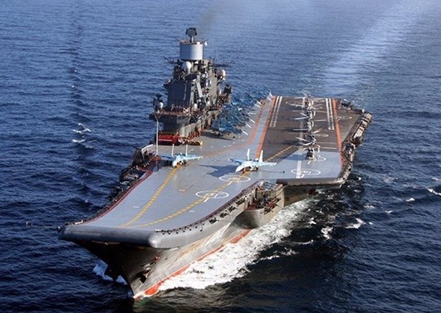 El portaaeronaves de la Marina de Rusia 'Almirante Kuznetsov'