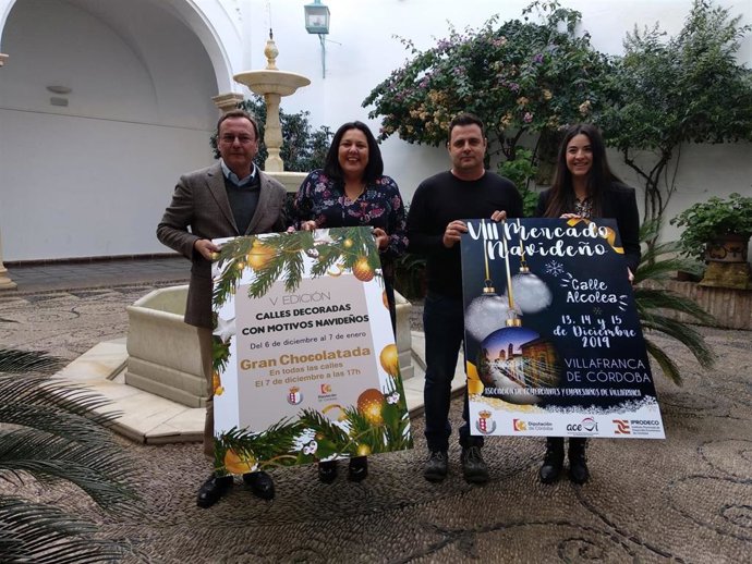 Amo (centro) presenta el VIII Mercado Navideño de Villafranca de Córdoba
