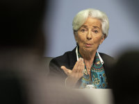 Lagarde (BCE) aprecia signos de "estabilización" en la economía de la eurozona