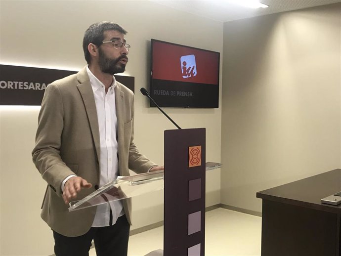 El coordinador general de IU Aragón y diputado autonómico, Álvaro Sanz.