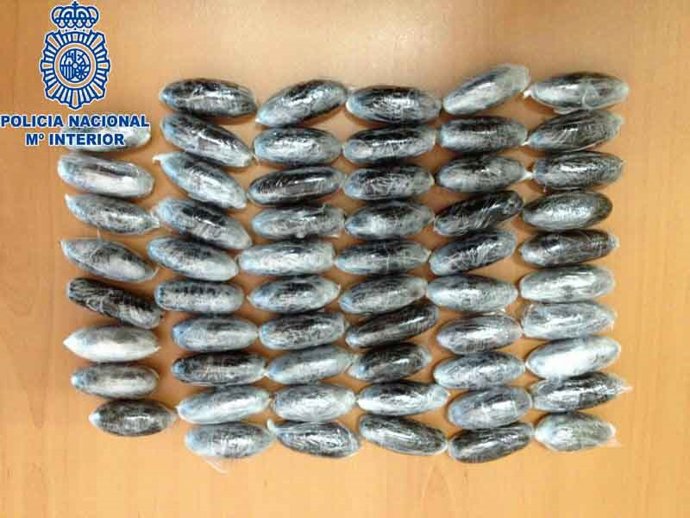 Bellotas de  hachís incautadas en una operación antidroga en Motril