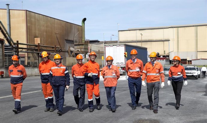 Revilla en la planta de Global Steel Wire (GSW)  en Nueva Montaña (archivo)