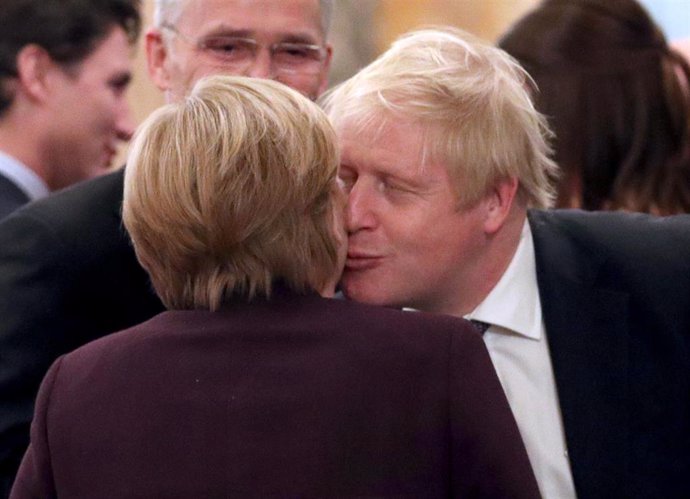 Boris Johnson y Angela Merkel