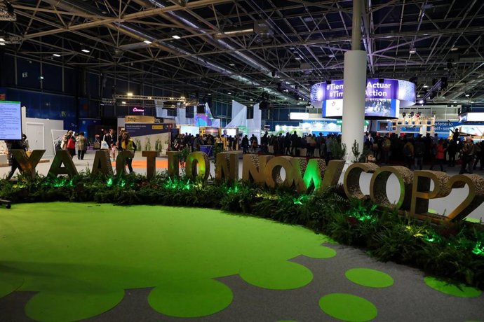 Interior de uno de los pabellones de Ifema, en la Cumbre del Clima (COP25) en Ifema, Madrid (España), a 12 de diciembre de 2019.