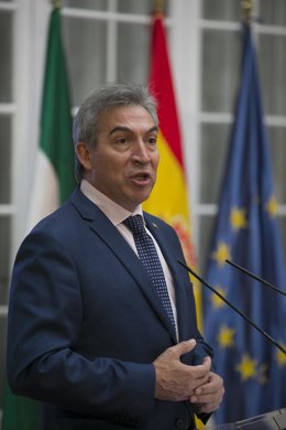 El delegado del Gobierno en Andalucía, Lucrecio Fernández