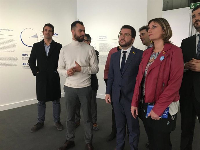 El vicepresidente de la Generalitat, Pere Aragonés, junto a la consellera de Salud, Alba Vergés, durante la inauguración de la exposición 'Universal. La salut a Catalunya'.