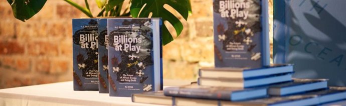 COMUNICADO: El libro de NJ Ayuk Billones en Juego ya está disponible en español