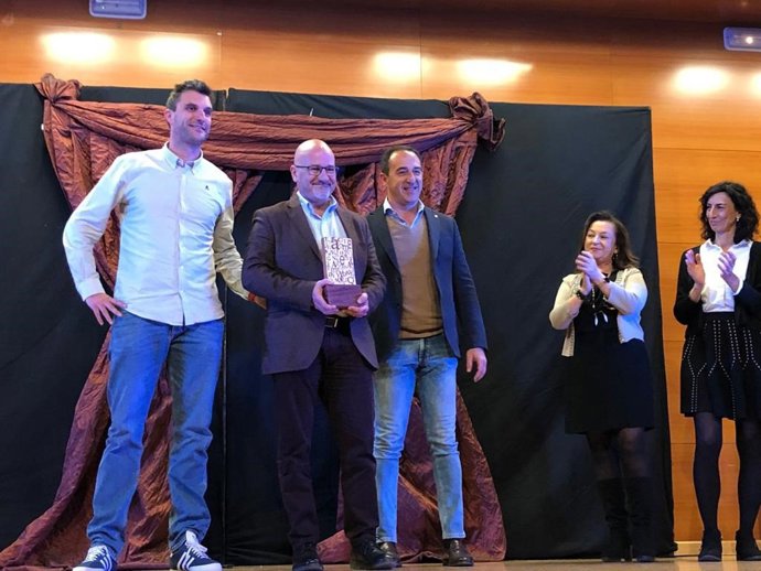 Entrega del premio al fomento de la lectura al CEIP San Pedro de Alcántara