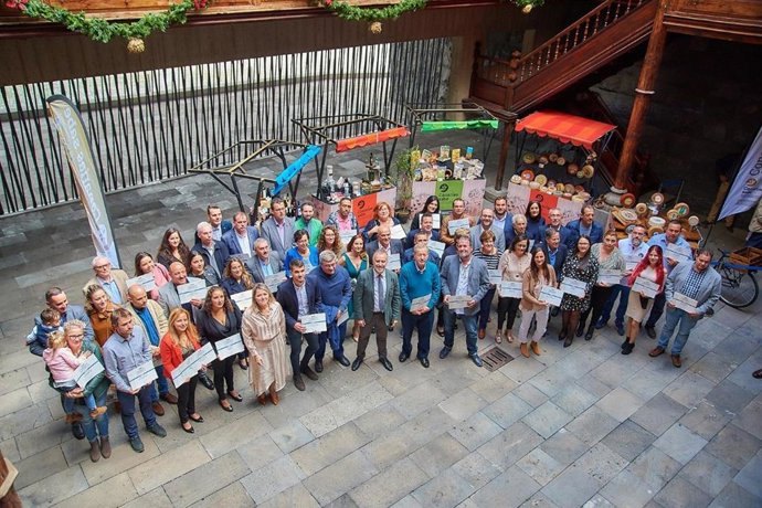El Gobierno distingue al sector primario con más de 70 premios en 'Agrocanarias'
