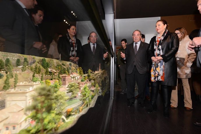 Granada.-Crespo anuncia una inversión de 3,4 millones para tres proyectos de tra