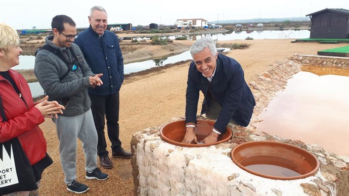 La tradición de las salinas.