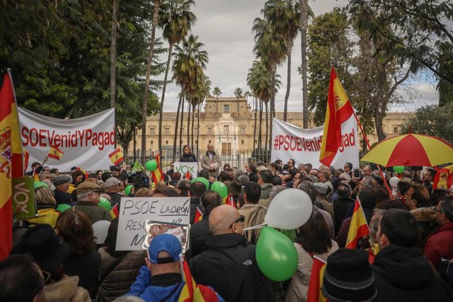 Concentración de Vox este sábado en Sevilla bajo el lema 'PSOE devuelve el dinero de los ERE'
