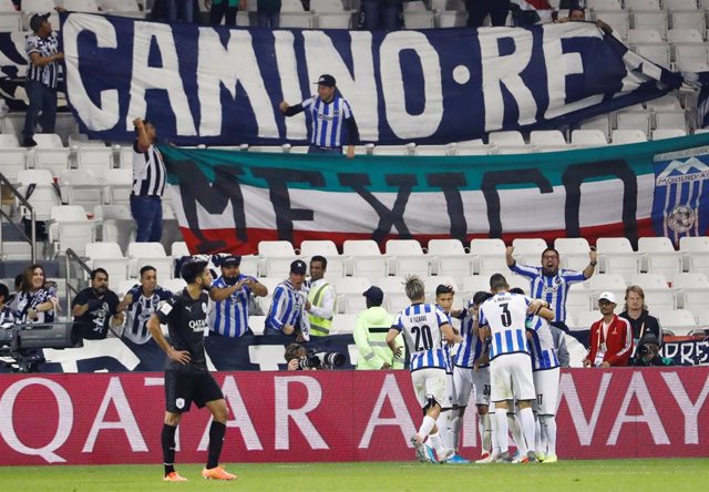 Los jugadores del CF Monterrey celebran un gol en el Mundial de Clubes.