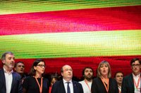 El PSC reivindica el catalán como lengua de cohesión contra "segregacionismos" en una resolución