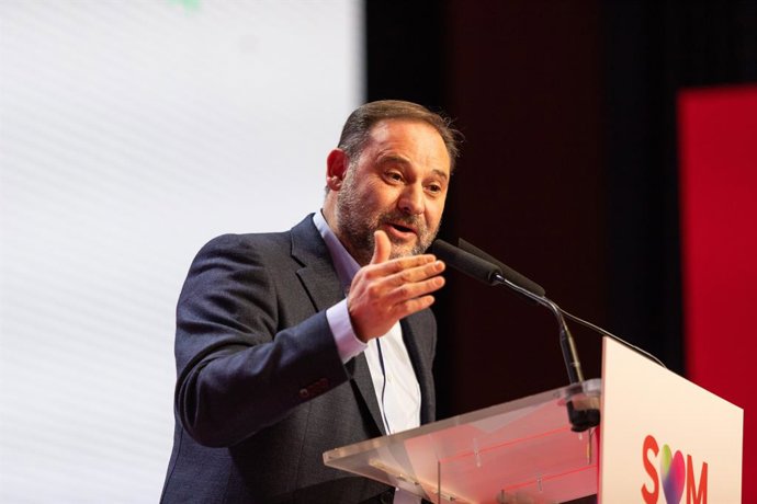 El secretari d'Organització del PSOE i ministre de Foment en funcions, José Luís Ábalos, en el 14 Congrés del PSC aquest diumenge