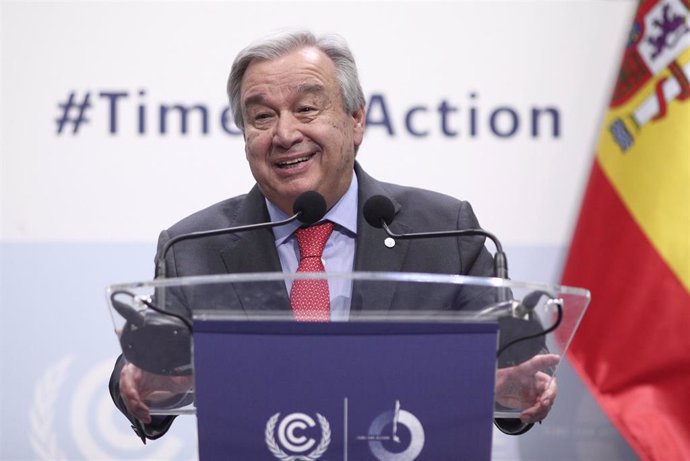 El secretario general de Naciones Unidas, Antonio Guterres, ofrece una rueda de prensa durante la primera jornada de la Conferencia de Naciones Unidas sobre el Cambio Climático (COP25), en Madrid (España), a 2 de diciembre de 2019.
