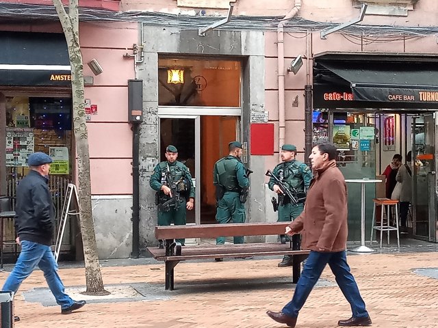 La Guardia Civil desarrolla una operación contra la prostitución y la trata de personas en Barakalddo