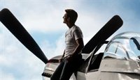 Tom Cruise mira al cielo en el póster de Top Gun: Maverick cuyo nuevo tráiler es inminente