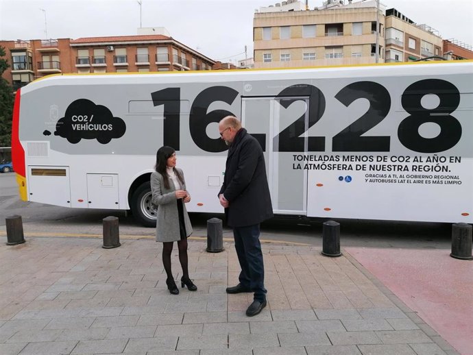 Nota/La Comunidad Fomenta El Uso Del Transporte Público Y La Movilidad Sostenible Con Una Acción Publicitaria En Autobuses Interurbanos