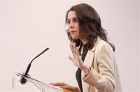 Arrimadas ve posible un acuerdo PSOE-PP-Ciudadanos mientras Sánchez no pacte con ERC