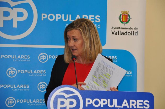 La presidenta del Grupo Municipal Popular de Valladolid, Pilar del Olmo, presenta la estrategia para los mercados municipales.