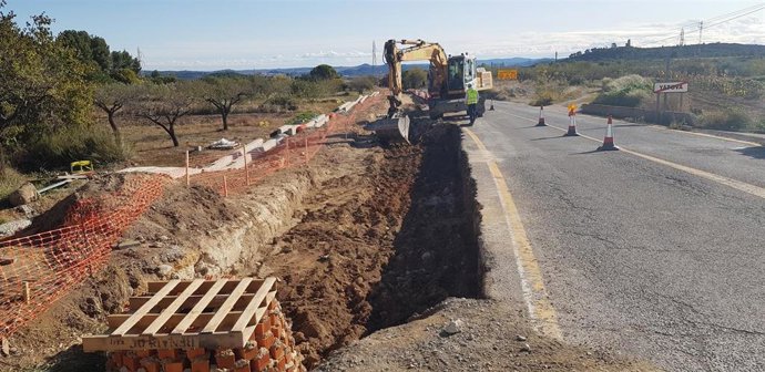 LA DIPUTACIÓ AVANZA LA CONSTRUCCIÓN DE LA VÍA CICLOPEATONAL DE 3 KILÓMETROSQUE UNIRÁ MACASTRE Y YÁTOVA