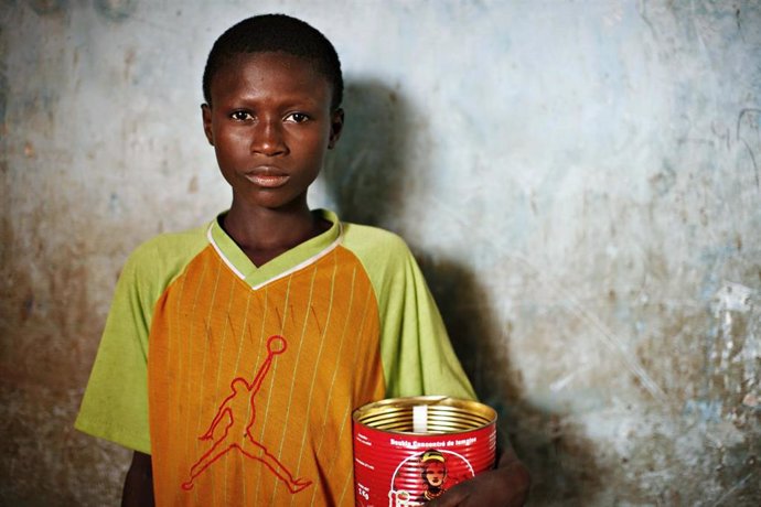 Un niño mendigo en Senegal