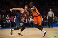 Valencia y Baskonia se retan para mirar hacia arriba
