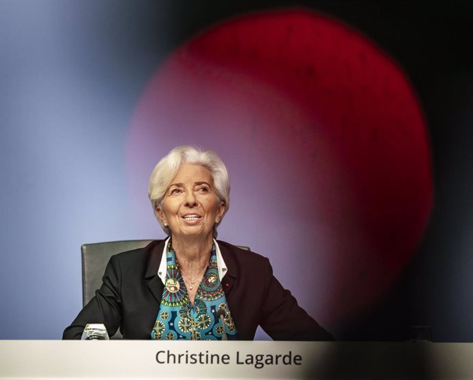 BCE.- Lagarde destaca el trabajo "consensuado" con el banco central de Holanda t