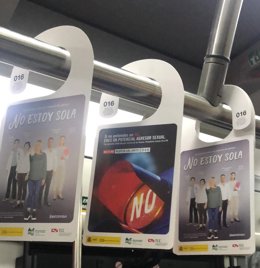 Campaña de la Delegación del Gobierno en Navarra contra la violencia de género en los autobuses urbanos de Pamplona.