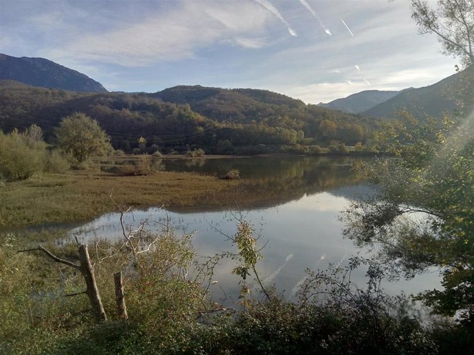 Embalse de Rioseco, en Redes