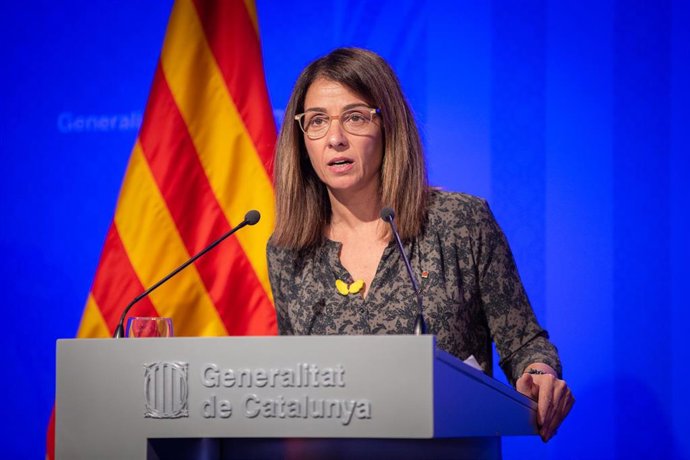 La consellera de Presidencia y portavoz del Govern, Meritxell Budó en rueda de prensa posterior al Consell Executiu en el Palacio de la Generalitat, en Barcelona (España), a 17 de diciembre de 2019.