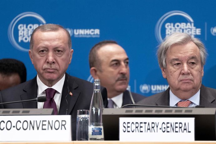 Recep Tayyip Erdogan y Antonio Guterres durante el Foro Mundial sobre los Refugiados