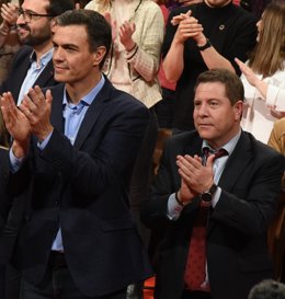 Pedro Sánchez y Emiliano García-Page.