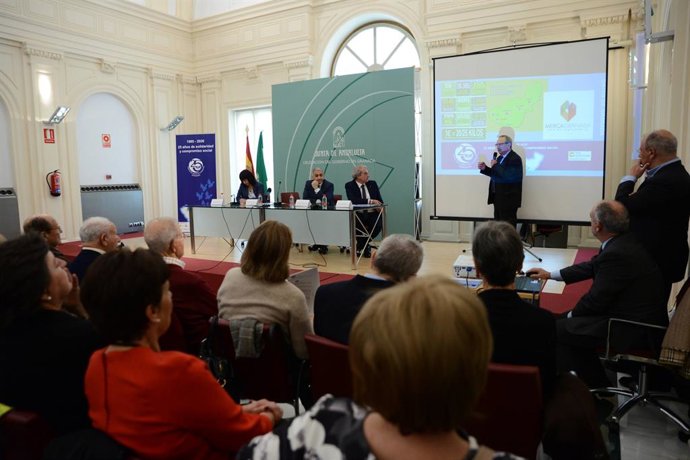 Granada.- La sede de la Junta en Granada acoge una exposición sobre los 25 años 