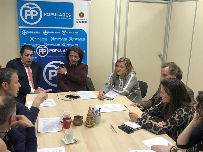 Reunión de concejales del Grupo Municipal Popular con representantes de los mercados municipales.